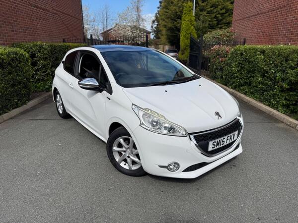 Peugeot 208 1.2 VTi PureTech Style 2015